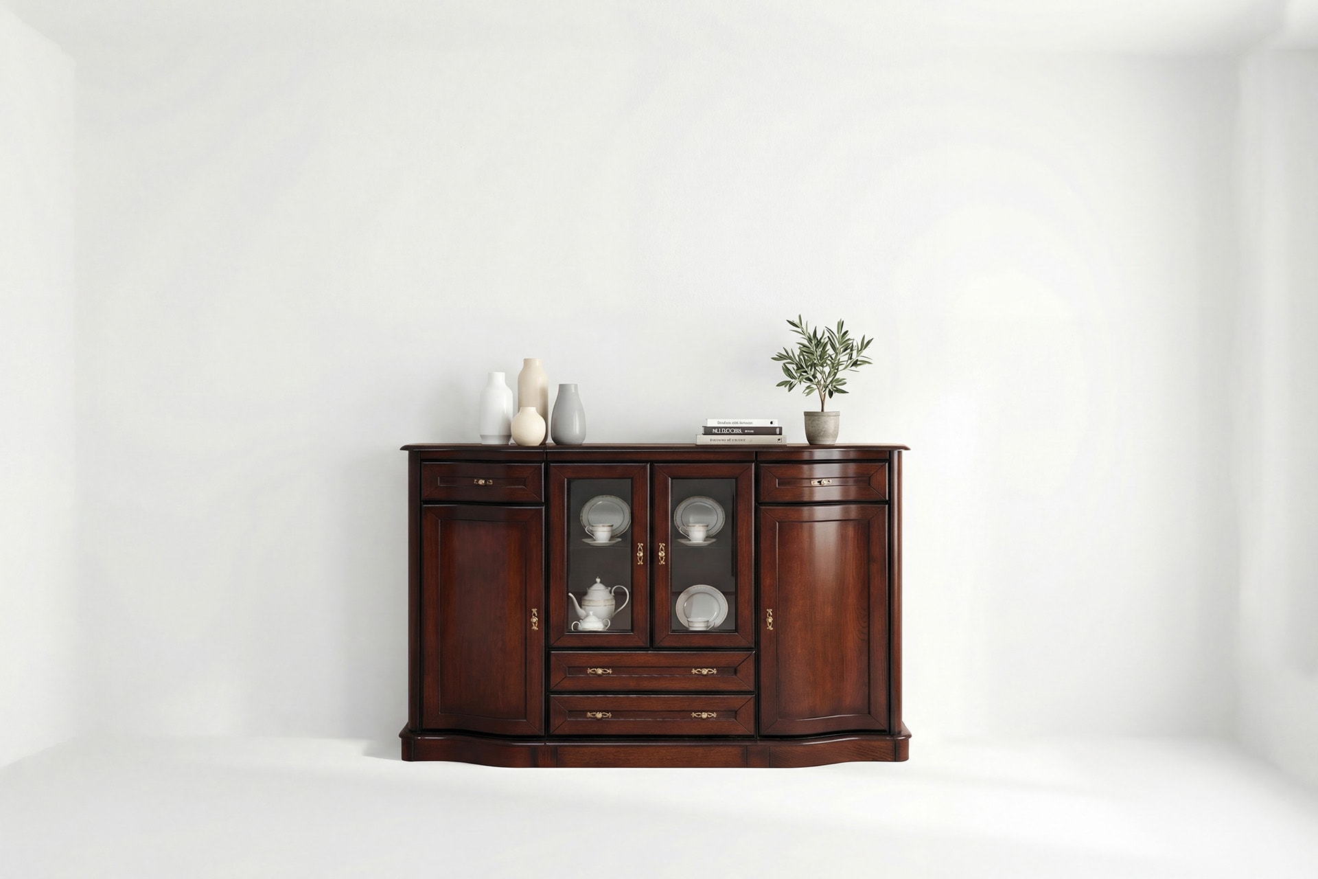 Stylowa komoda 4-drzwiowa z klasycznej kolekcji mebli Fala, drzwi przeszklone, uchwyty w kolorze złotawym