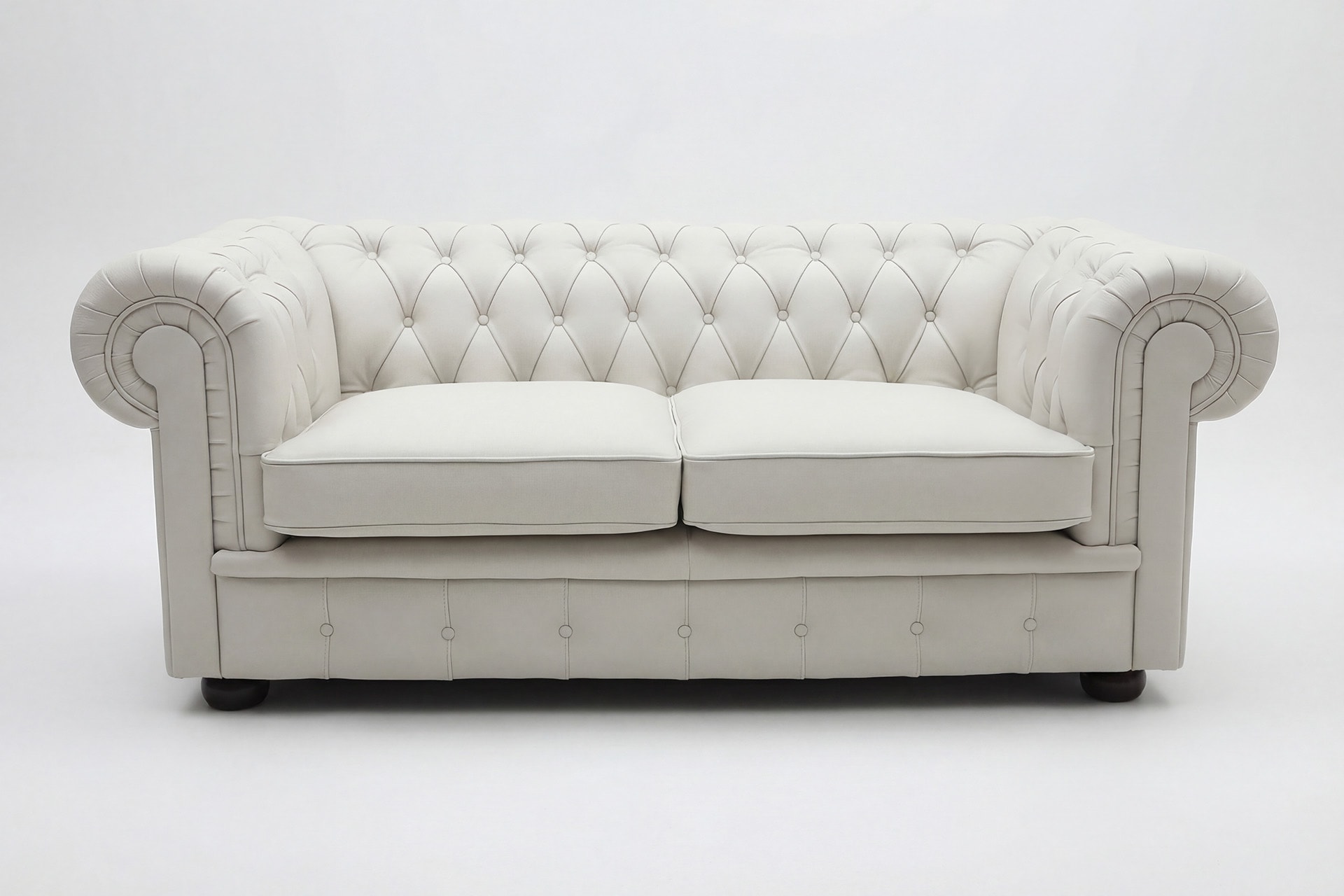 Klasyczny wypoczynek skórzany Chesterfield w salonie mebli AMRes w Rzeszowie